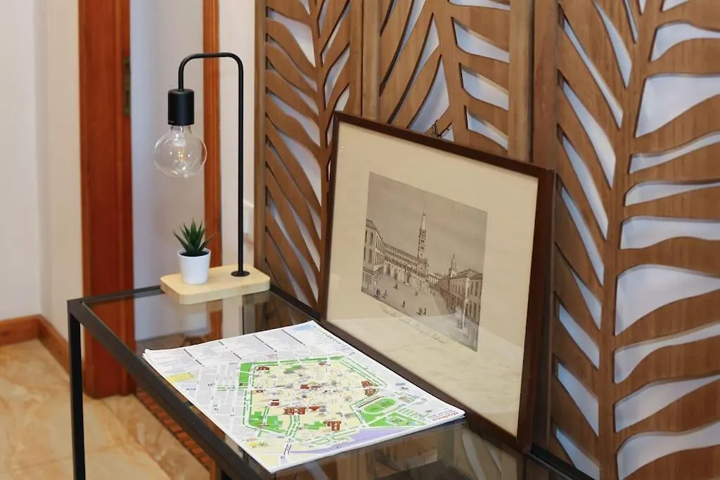 Appartamento Modena - Vicino Al Centro - Free Parking & Wi-Fi