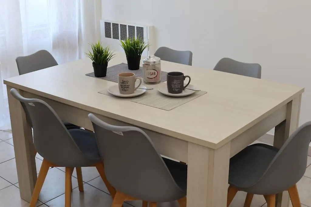 Appartamento Modena - Vicino Al Centro - Free Parking & Wi-Fi