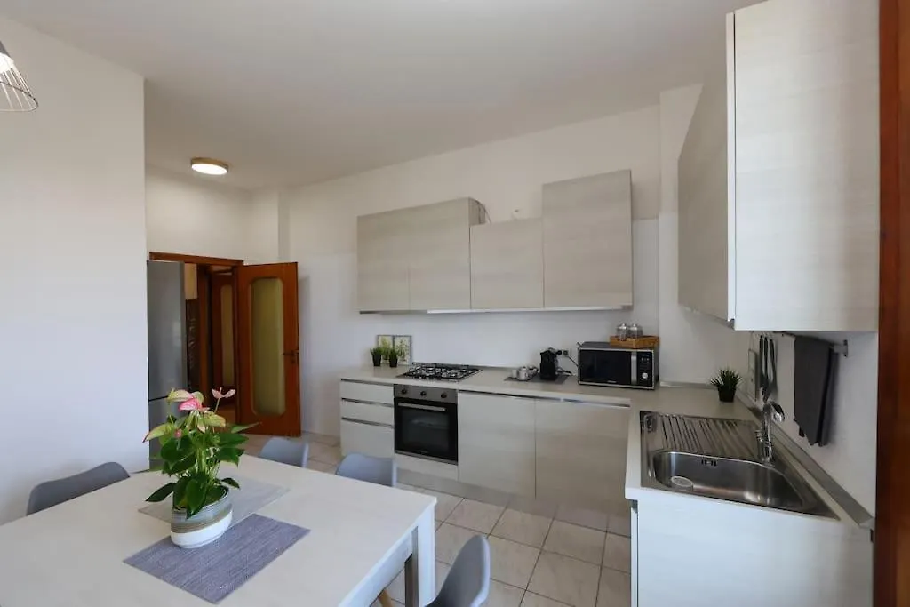 Appartamento Modena - Vicino Al Centro - Free Parking & Wi-Fi