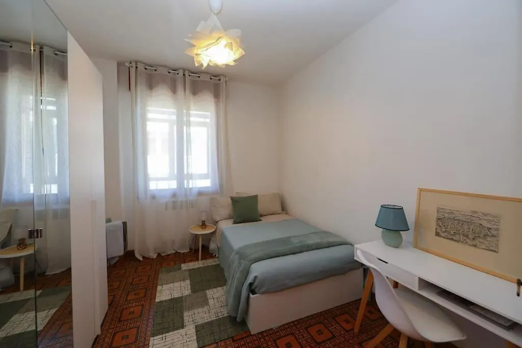 Appartamento Modena - Vicino Al Centro - Free Parking & Wi-Fi