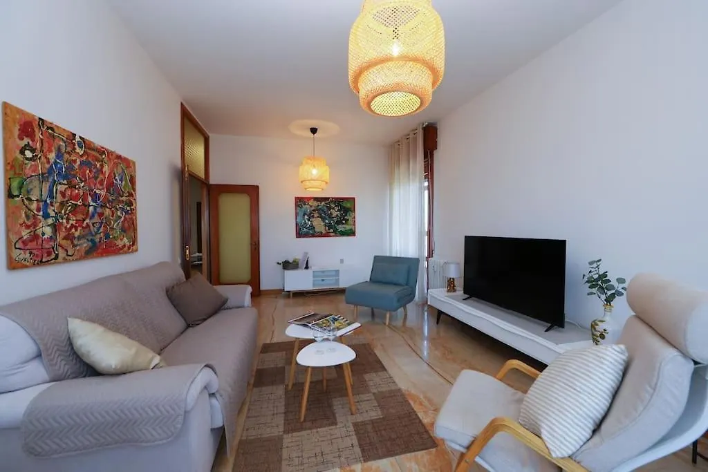 Appartamento Modena - Vicino Al Centro - Free Parking & Wi-Fi